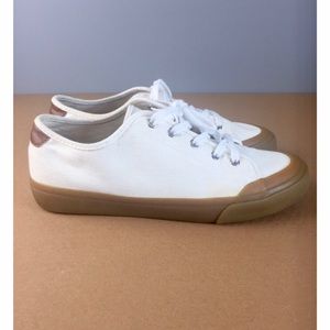 Old Navy • Gum Bottom Sneakers